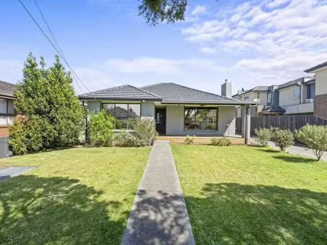 For Rent! 2 BR 1/27 Hubert Avenue, Glenroy, VIC 3046