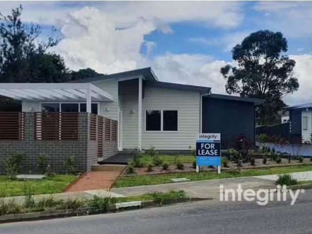 Nice 2 BR 1/2 Mc Mahons Road, North Nowra Apartment for rent.