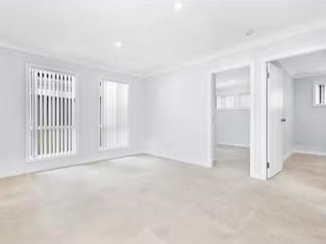 Rental! 2 BR 12a Dagmar Crescent, Blacktown House for rent Li.