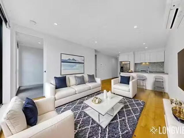 Cozy 2 BR 13/28 Watson Grove, Glen Huntly, VIC 3163