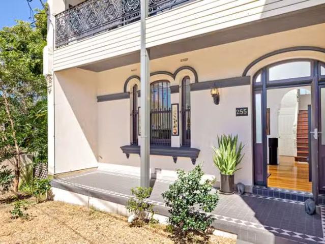 Charming 2 BR 255 Trafalgar Street, PETERSHAM, NSW 2049 Hous.