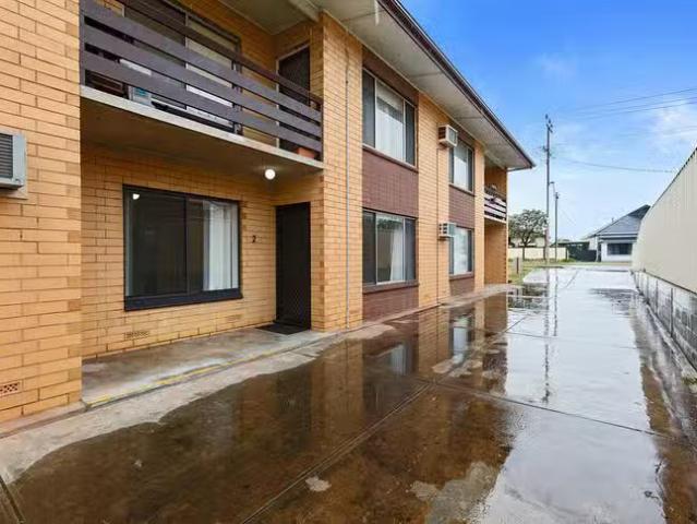 Deal! 2 BR 2/55 Military Road, Semaphore South, SA 5019