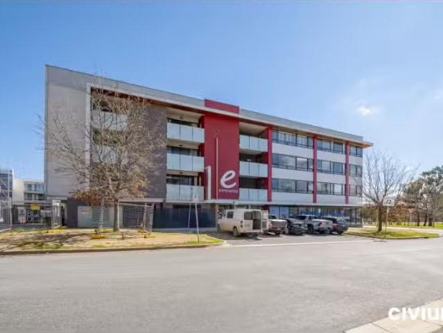 Cozy 2 BR 25/77 Leichhardt Street, KINGSTON Apartment for rent.