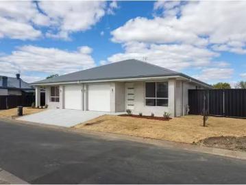 Just in! 2 BR 27 Hercules Street/bridge Lane, Tamworth Townhou.