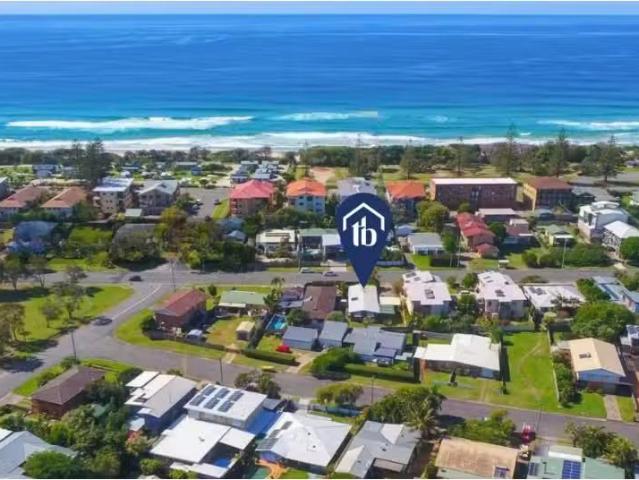For Rent! 2 BR 2/92 Kingscliff Street, Kingscliff Townhouse fo.