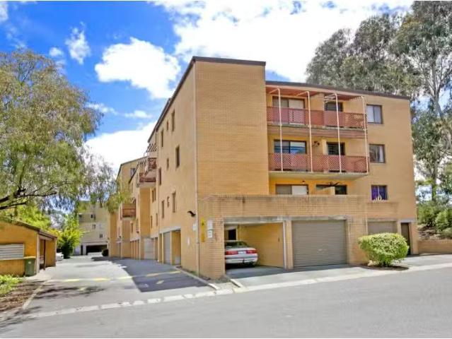 Rental! 2 BR 29/31 Disney Court, BELCONNEN Apartment for rent.
