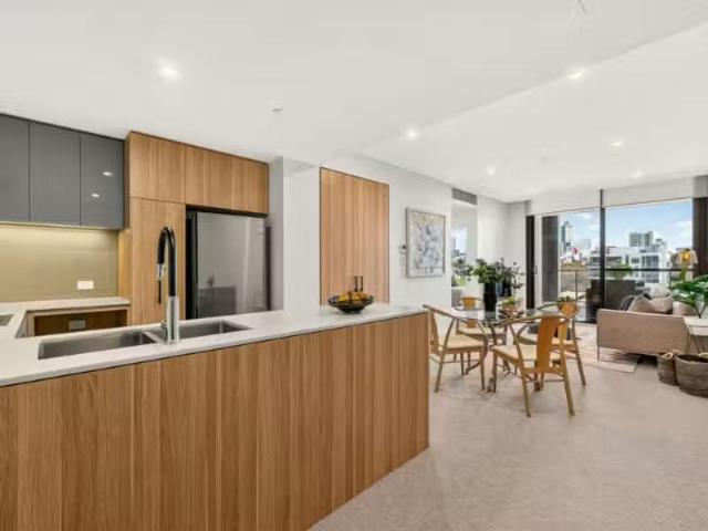 Unique 2 BR 202/35 Bronte Street, EAST PERTH Apartment for ren.