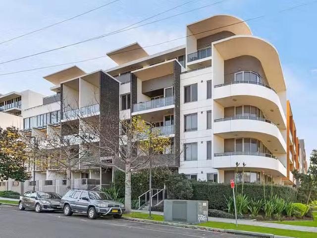 For Rent! 2 BR 204/1 Hirst Street, Arncliffe, NSW 2205