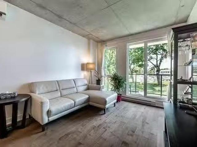 Deal! 2 BR 210 271 Av. De L'Académie, Dorval, QC, H9S 0B4 le.