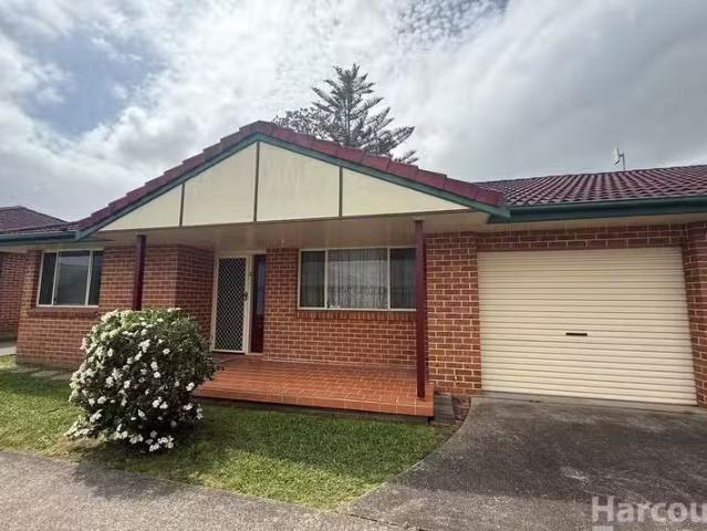 For Rent! 2 BR 2/18 North Street, Frederickton, NSW 2440 Uni.