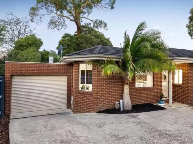 Cheap 2 BR 2/1 Scott Street, Mitcham VIC 3132 Unit For Lease
