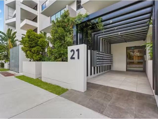 New 2 BR 21 25 Carl Street, Woolloongabba Apartment for rent.