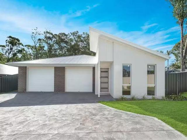Cozy 2 BR 2/24 Mahogany Crescent, THORNTON Townhouse for rent.