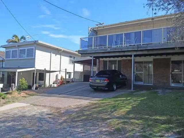 Cozy 2 BR 2/26 Marine Drive, Fingal Bay Apartment for rent Li.