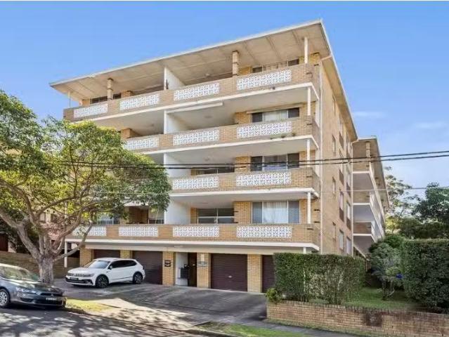 Charming 2 BR 2/2 2A Jersey Avenue, MORTDALE Apartment for ren.