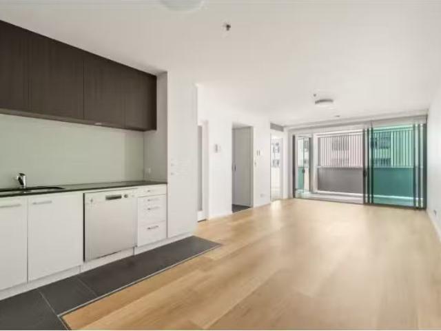 Rental! 2 BR 2BD/18 Thorn Street, KANGAROO POINT Apartment for.