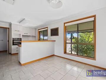 Charming 2 BR 35 Jeffrey Avenue, Flora Hill, VIC 3550