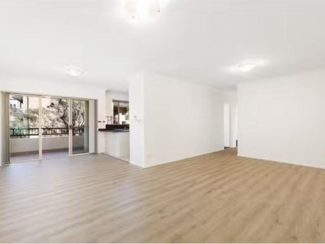 Deal! 2 BR 36/194 Willarong Road, Caringbah Apartment for rent.