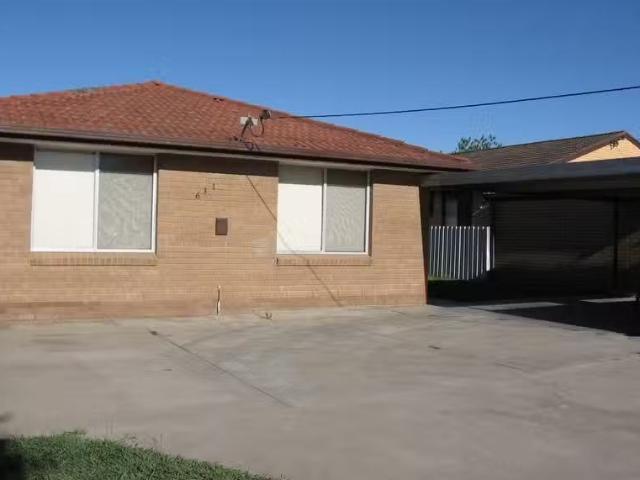 Cheap 2 BR 3/631 Storey Street, SPRINGDALE HEIGHTS House for r.