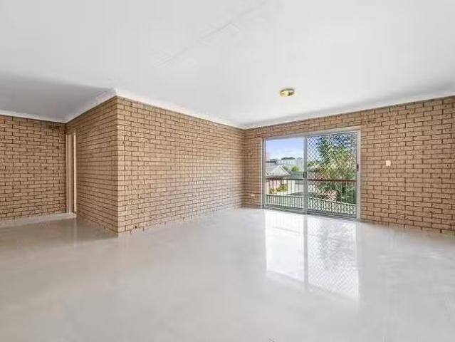 For Rent! 2 BR 3/65 Pimelea Street, Everton Hills, QLD 4053