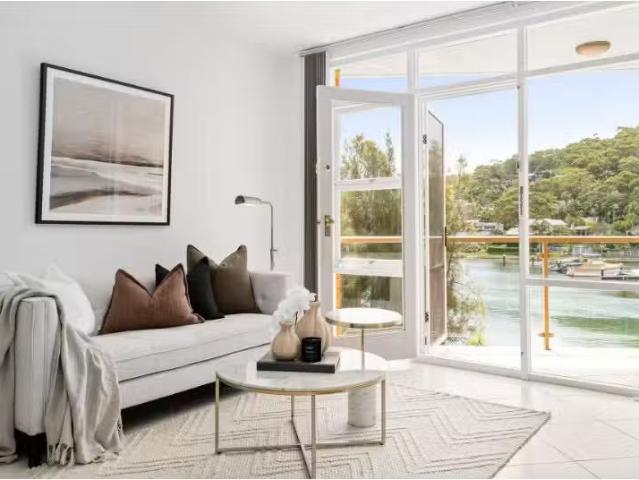 New 2 BR 3/95 Princes Lane, Newport Apartment for rent Listed.