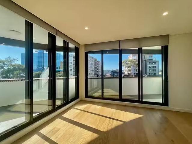 Nice 2 BR 301/103 Mason Street, Maroubra, NSW 2035 Apartment.