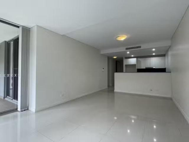 For Rent! 2 BR 3104/39 Rhodes Street, Hillsdale Apartment for.