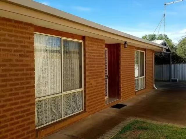 Nice 2 BR 3/16 Council Street, Moama House for rent Listed by.