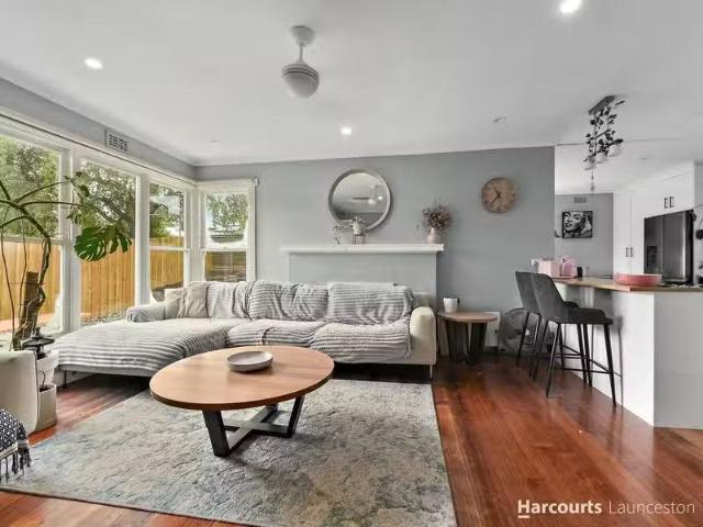 Charming 2 BR 32 Edinburgh Street, KINGS MEADOWS, TAS 7249 H.