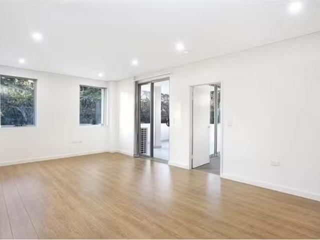 Nice 2 BR 45/7 Chapman Avenue, Beecroft Apartment for rent Li.