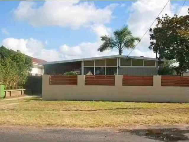 Cozy 2 BR 45 Dorothy Avenue, Woy Woy House for rent Listed by.