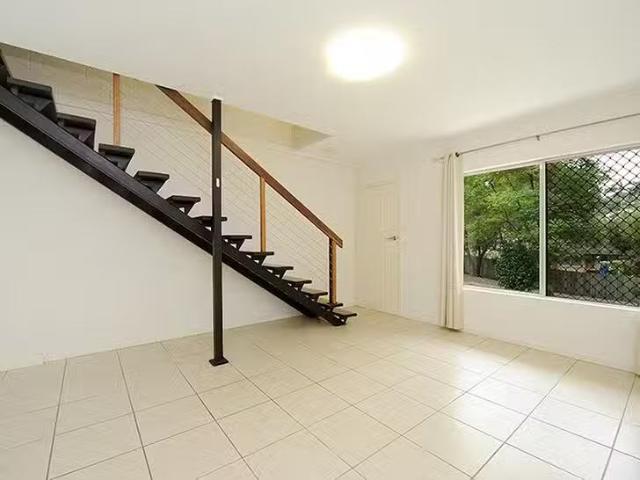 Rental! 2 BR 4/5 7 Cope Street, Nambour, QLD 4560