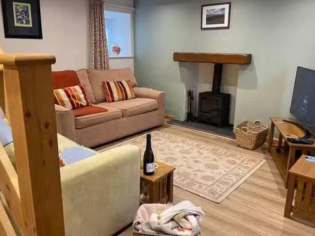 Nice 2 BR 45J3+9C Buxton