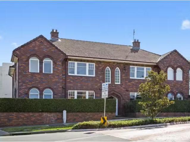 Rental! 2 BR 4/122 Sydney Road, Fairlight Apartment for rent.