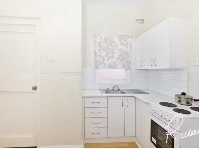 Cozy 2 BR 4/135 George Street, Windsor House for rent Listed.