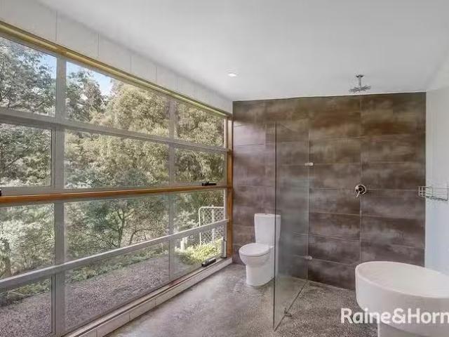 Charming 2 BR 422 Strickland Avenue, South Hobart, TAS 7004