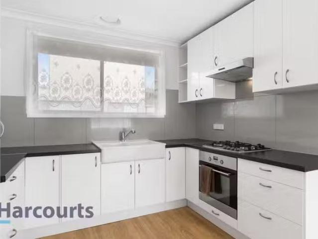 Charming 2 BR 4/388 Nepean Highway, Frankston, VIC 3199 Unit.