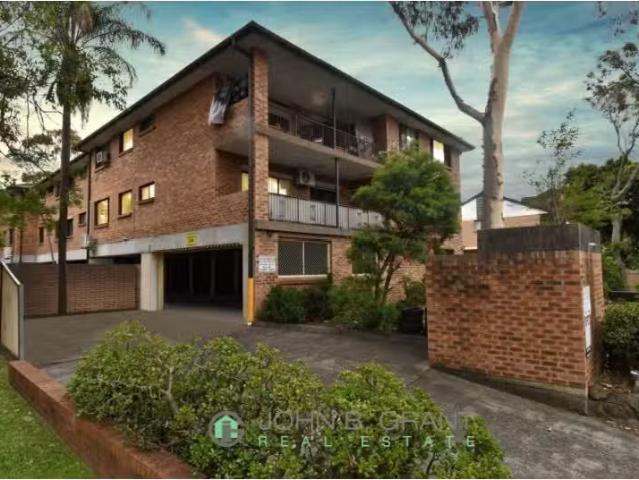 For Rent! 2 BR 5/68 70 Meredith Street, BANKSTOWN Apartment fo.
