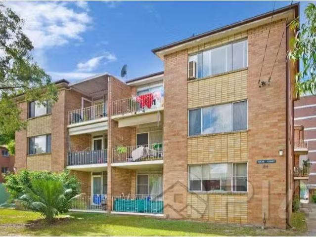 Cozy 2 BR 5/84 Mascot Drive, Eastlakes Apartment for rent Lis.