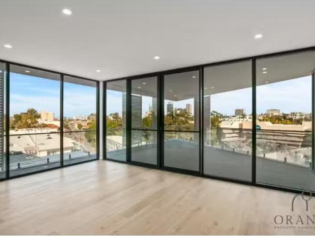 Cheap 2 BR 501/636 Newcastle Street, Leederville Apartment for.