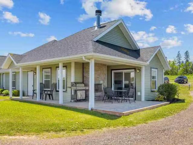 Deal! 2 BR 50 139 Schoolhouse Lane Fixed Term Winter rental.