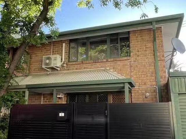 Charming 2 BR 5 George Court Court, Adelaide, SA 5000