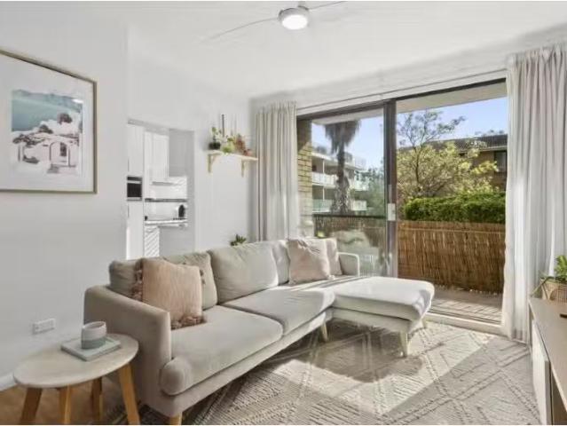 Rental! 2 BR 6/46 The Crescent, Dee Why Apartment for rent Li.