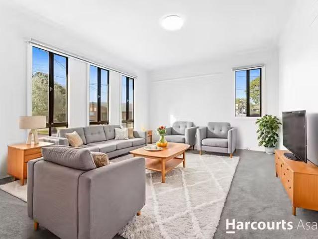 Deal! 2 BR 65 Curtin Crescent, Dandenong North, VIC 3175 Hou.