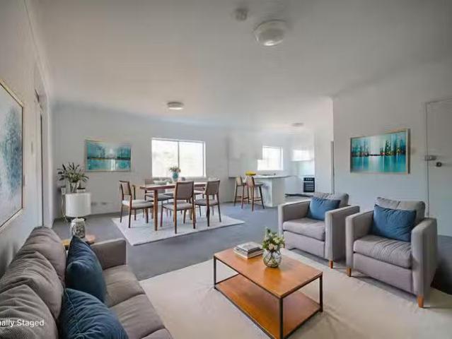 Just in! 2 BR 6/753 755 Old South Head Road, Vaucluse, NSW 2030