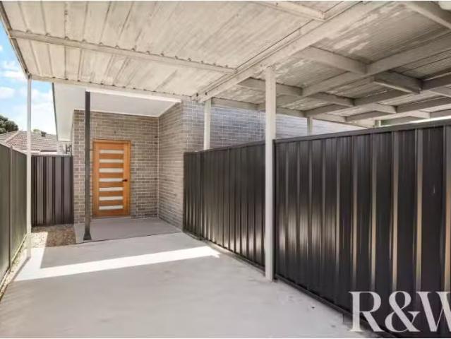 Deal! 2 BR 67A Bougainville Road, LETHBRIDGE PARK House for re.