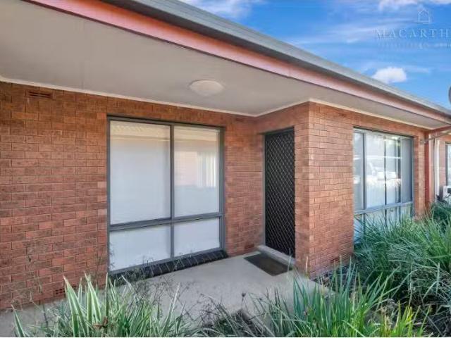 Cozy 2 BR 6/80 Travers Street, Wagga Wagga House for rent Lis.