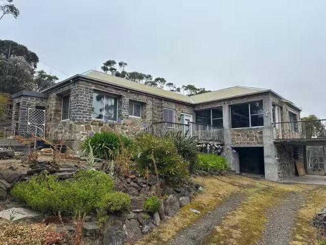 Rental! 2 BR 681 Nelson Road, MOUNT NELSON, TAS 7007 House f.