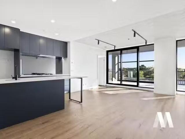 Charming 2 BR 601/8 Joseph Road, Footscray, VIC 3011