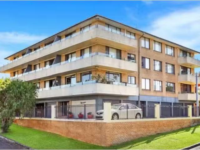 For Rent! 2 BR 6/1 Webb Street, East Gosford Apartment for ren.
